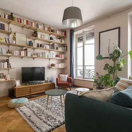 아파트 Stunning Authentic ◘lyon 7◘ *