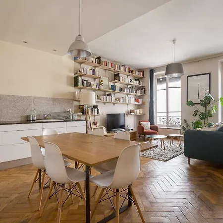 Stunning Authentic ◘lyon 7◘ *