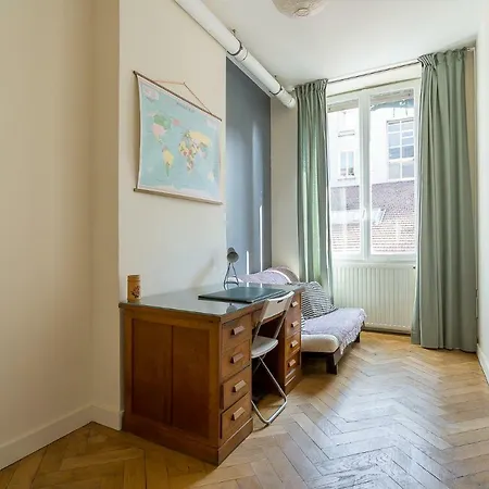 Stunning Authentic ◘lyon 7◘ 아파트 *